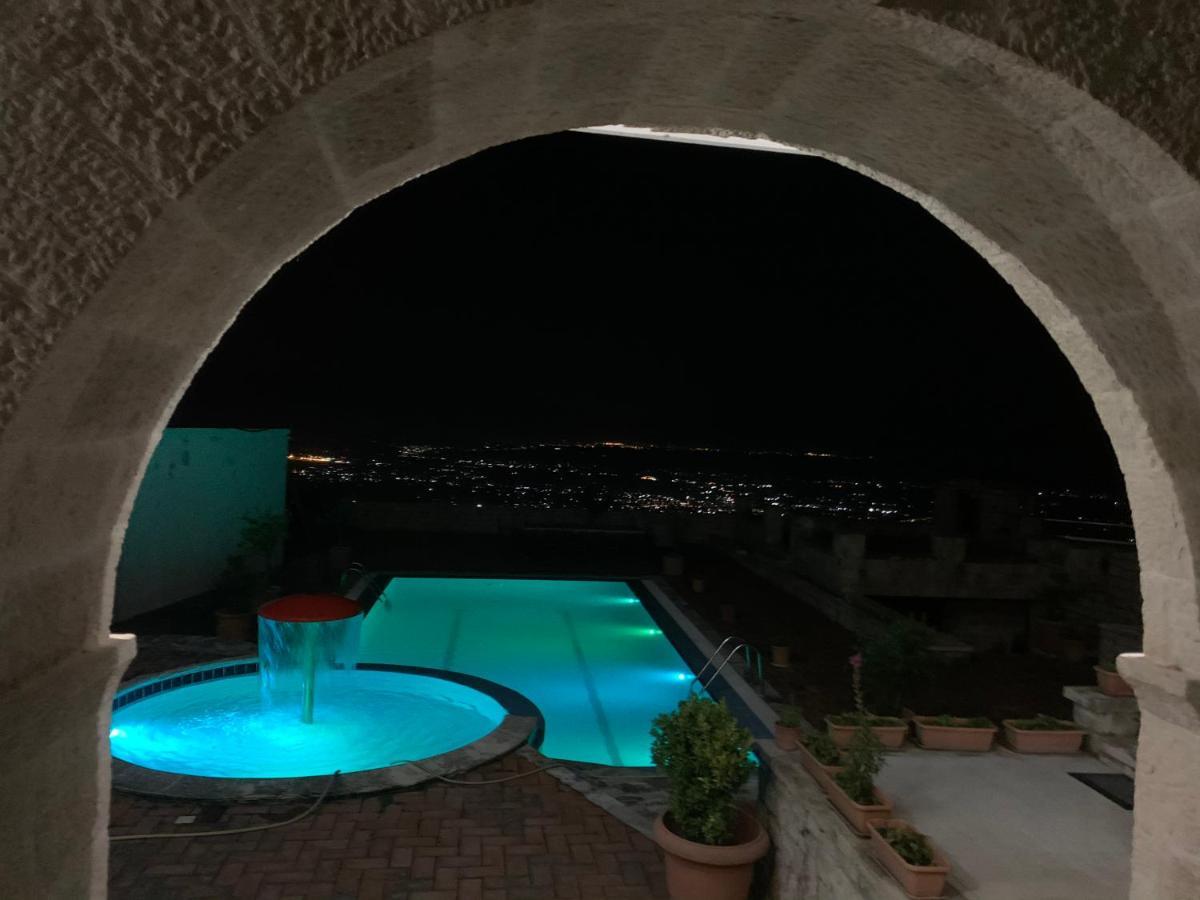 Villa Celaj “The Castle” กรูเยอ ภายนอก รูปภาพ